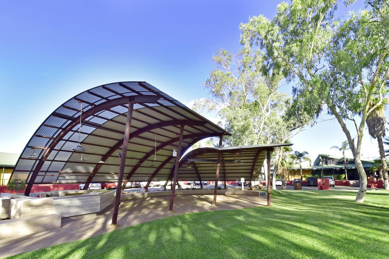 Mercure Alice Springs Resort Exterior photo